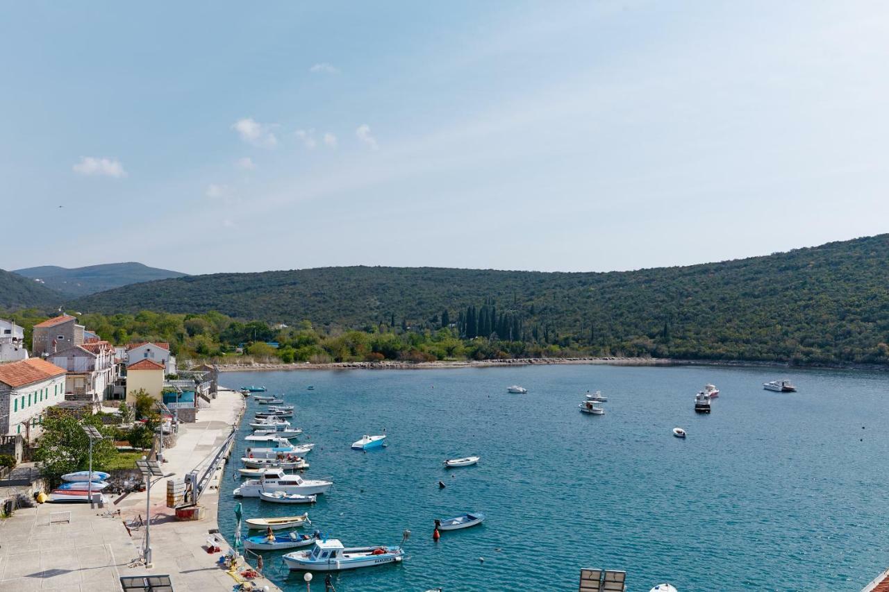 Villa Adria Kotor Luaran gambar