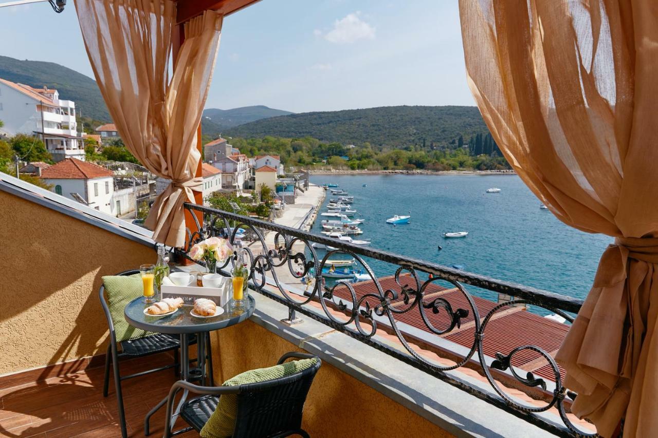 Villa Adria Kotor Luaran gambar